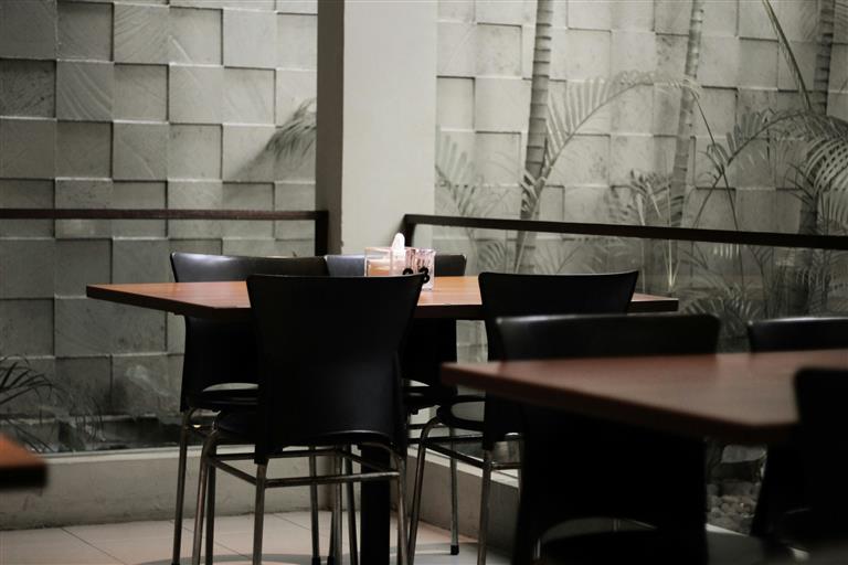 Restoranlarda Oturma Düzeni ile Müşteri Akışı.